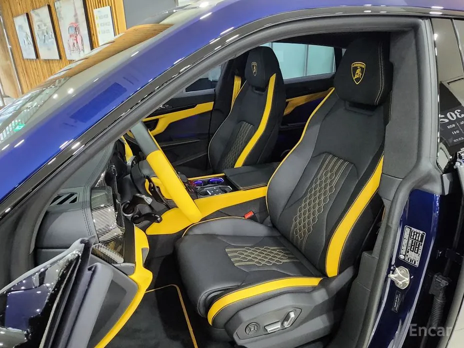 Фото 10 - Lamborghini Urus