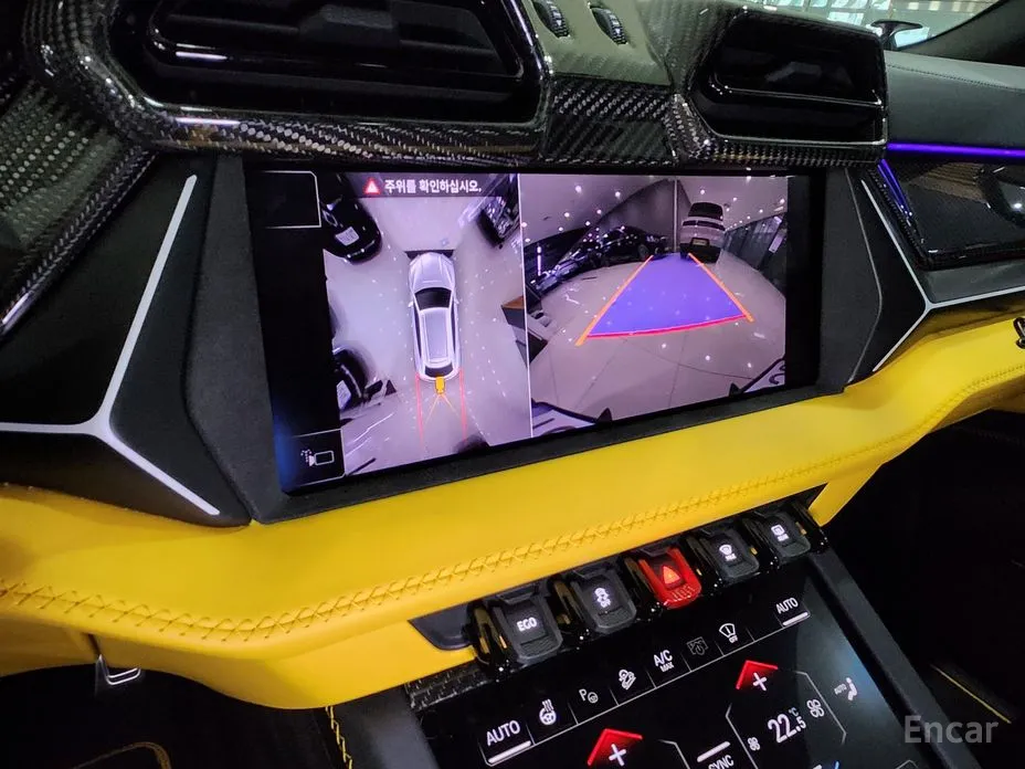 Фото 12 - Lamborghini Urus