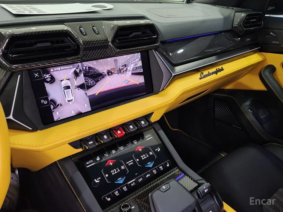 Фото 13 - Lamborghini Urus