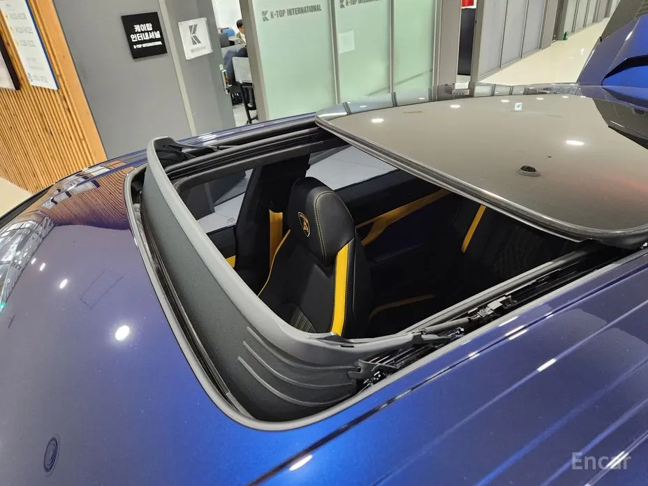 Фото 18 - Lamborghini Urus