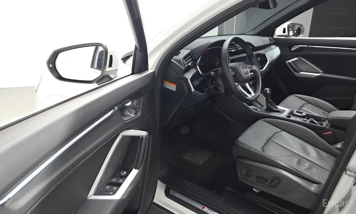 Фото 12 - Audi Q3