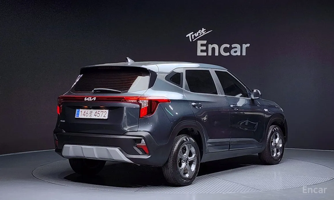 Фото 2 - Kia Seltos