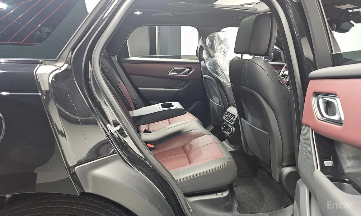 Фото 12 - Land Rover Range Rover Velar