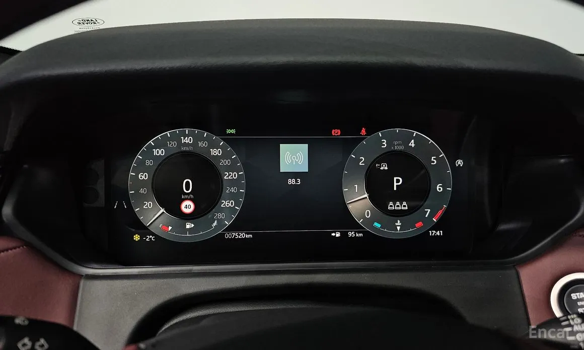 Фото 8 - Land Rover Range Rover Velar