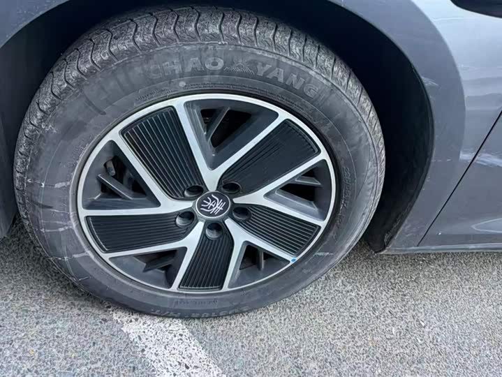 Фото 6 - BYD Qin L