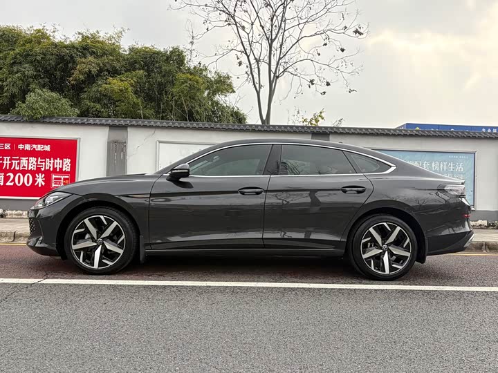 Фото 7 - Volkswagen Lamando L