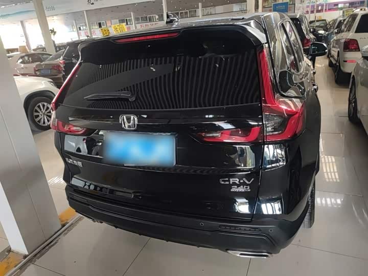 Фото 6 - Honda CR-V