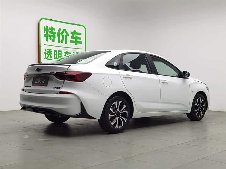 Фото 2 - Chevrolet Monza