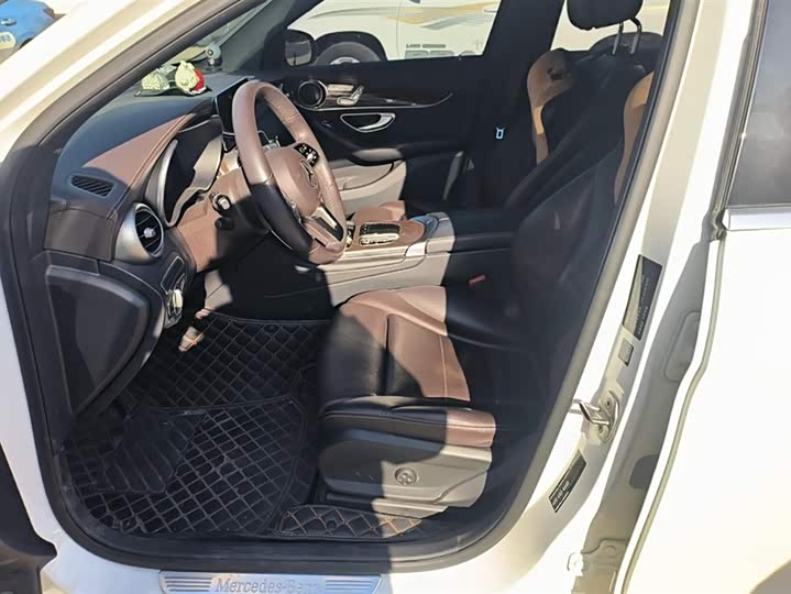 Фото 9 - Mercedes-Benz GLC-Class