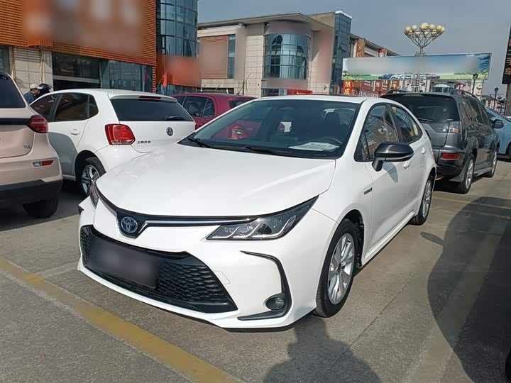 Фото 1 - Toyota Corolla