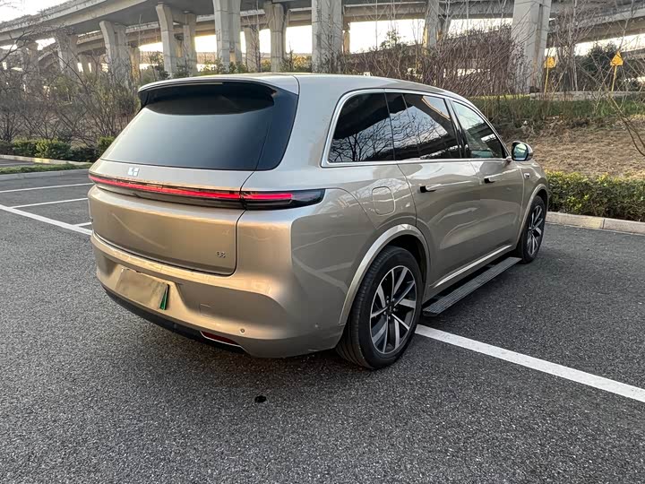 Фото 5 - LiXiang L8