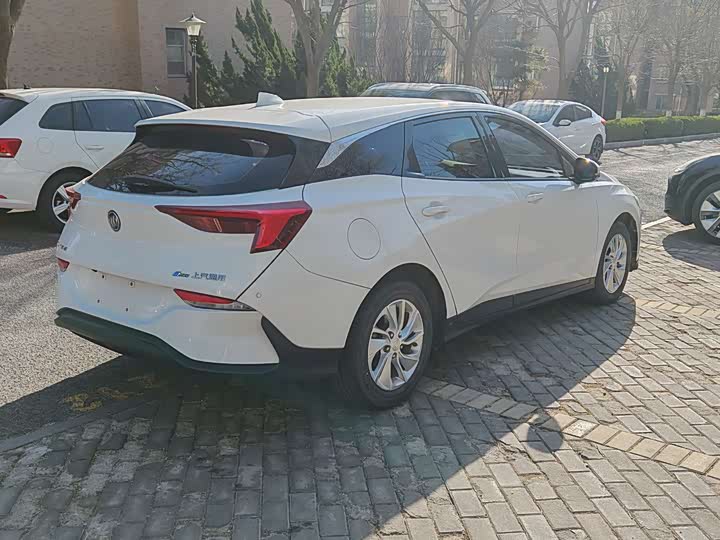 Фото 2 - Buick Velite 6