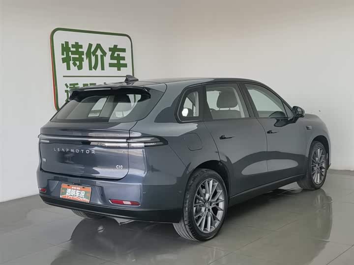 Фото 2 - Leapmotor C10