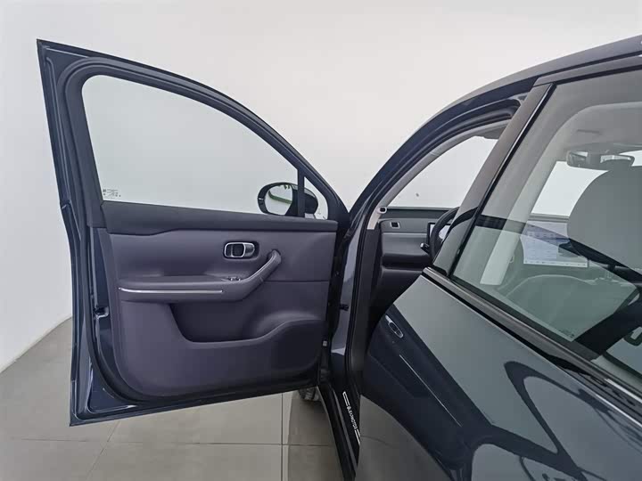 Фото 8 - Leapmotor C10