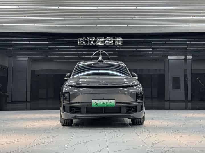 Фото 4 - LiXiang L9