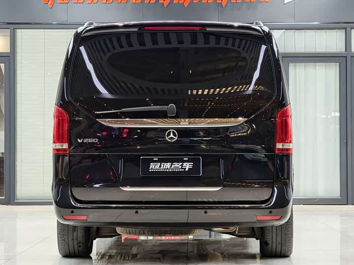 Фото 6 - Mercedes-Benz V-Class