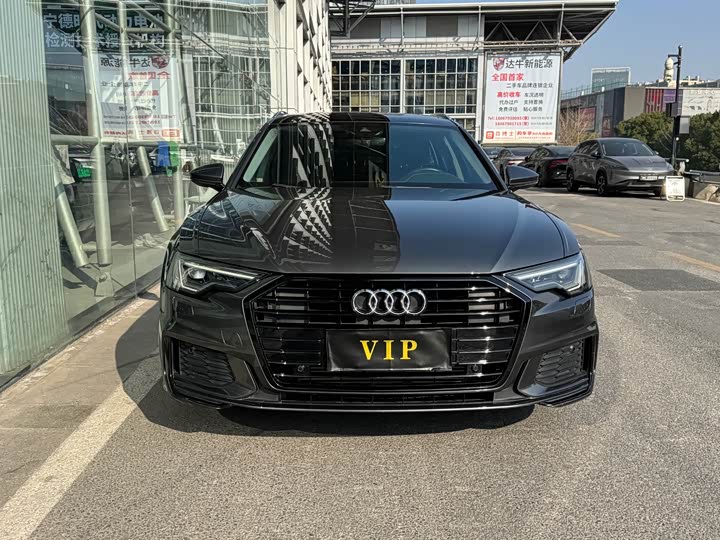 Фото 2 - Audi A6