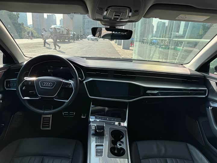 Фото 4 - Audi A6