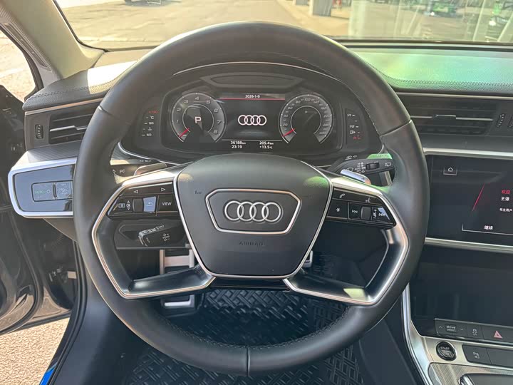 Фото 6 - Audi A6