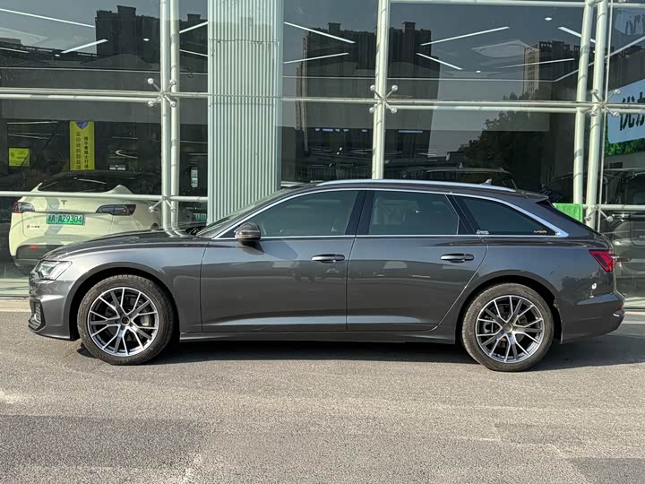 Фото 7 - Audi A6