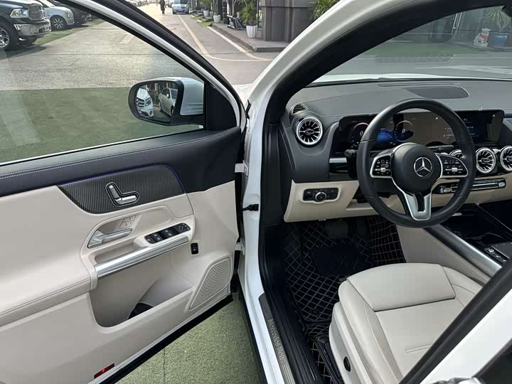 Фото 5 - Mercedes-Benz EQA