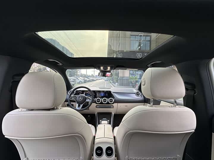 Фото 7 - Mercedes-Benz EQA