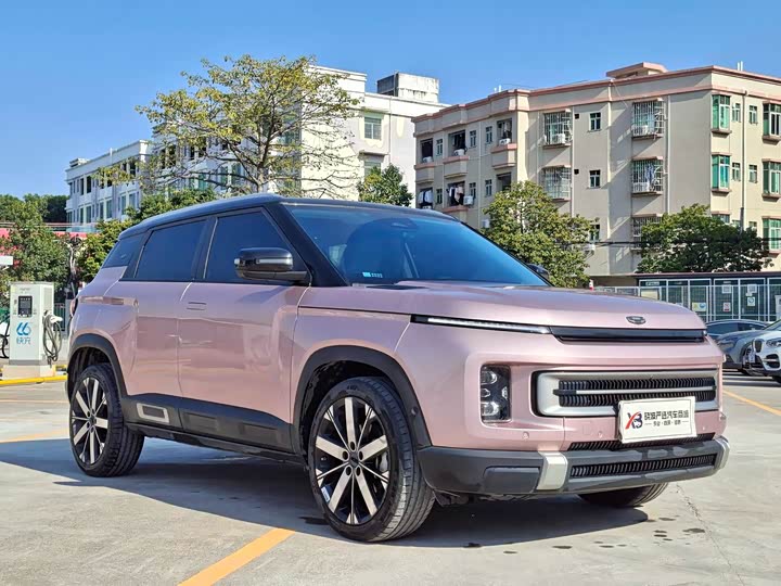 Фото 3 - Geely Icon