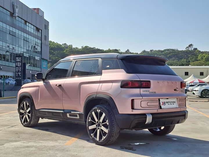 Фото 4 - Geely Icon