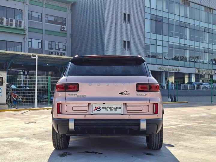 Фото 5 - Geely Icon