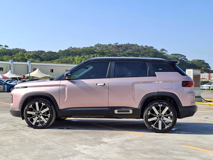 Фото 7 - Geely Icon