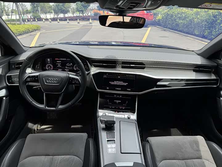 Фото 5 - Audi A6L