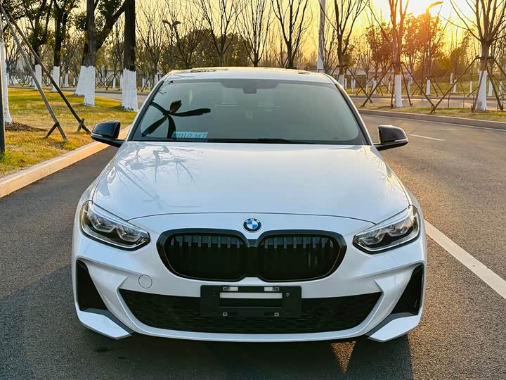 Фото 2 - BMW 1 Series