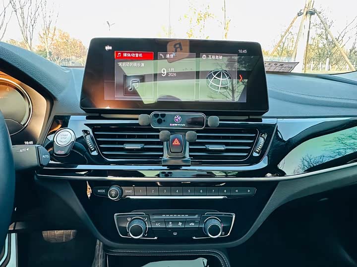 Фото 9 - BMW 1 Series