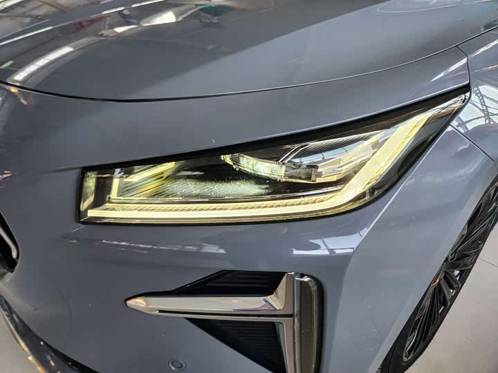 Фото 4 - Geely Preface L