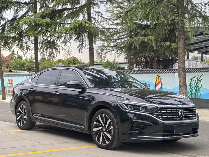 Фото 3 - Volkswagen Passat