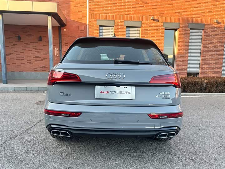 Фото 5 - Audi Q5L