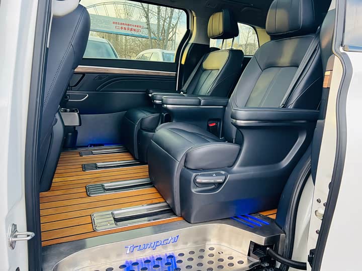 Фото 6 - GAC Trumpchi M8