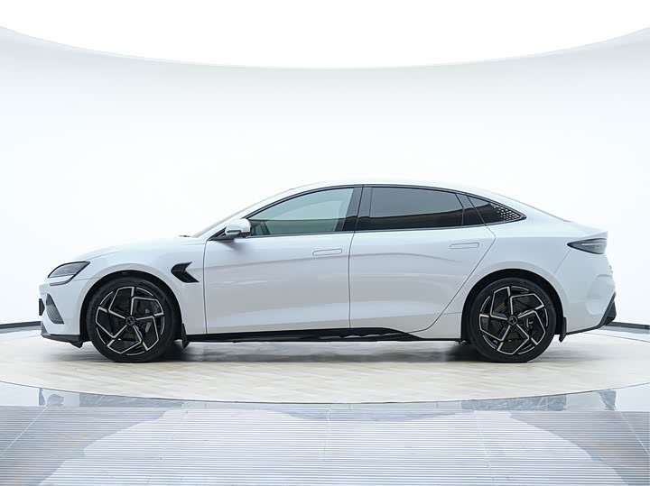 Фото 8 - BYD Seal