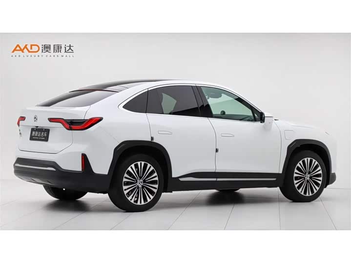 Фото 3 - Nio EC6