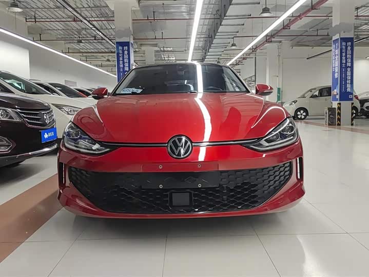 Фото 2 - Volkswagen Lamando L