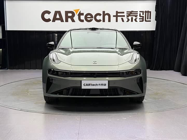 Фото 2 - Zeekr 001