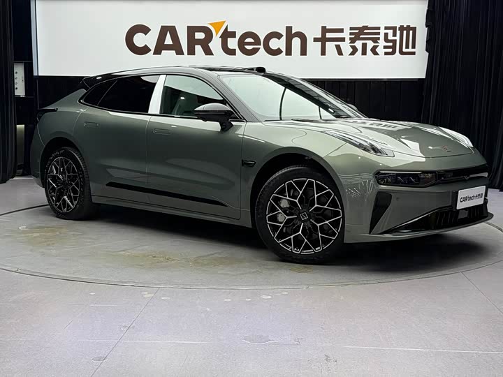 Фото 3 - Zeekr 001