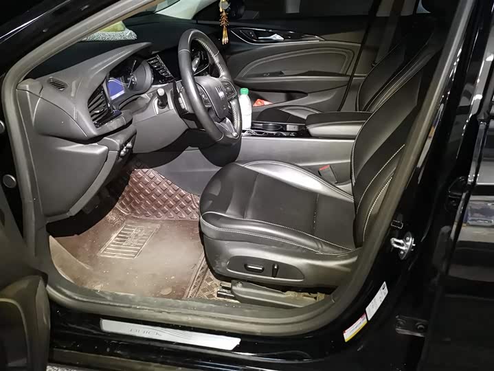 Фото 9 - Buick Regal