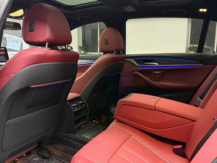 Фото 5 - BMW 5 Series