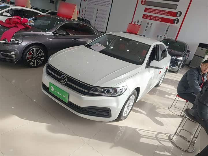 Фото 1 - Volkswagen Bora