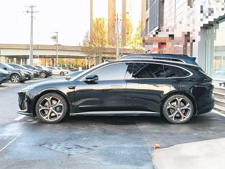 Фото 5 - Nio ET5T