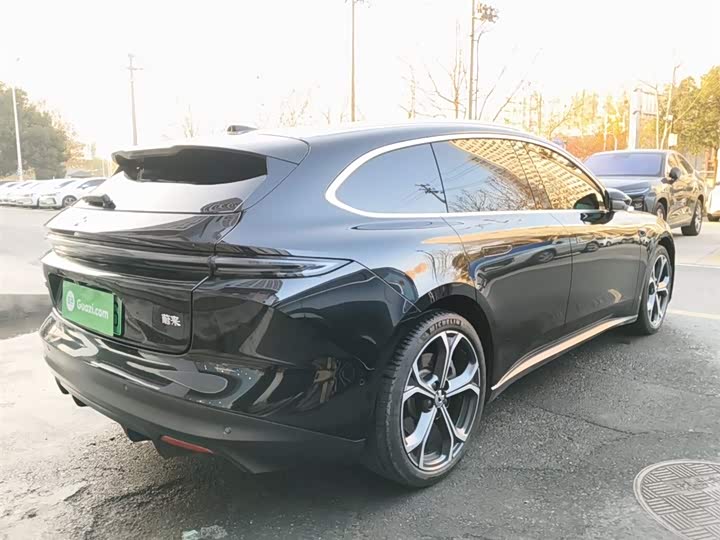 Фото 7 - Nio ET5T