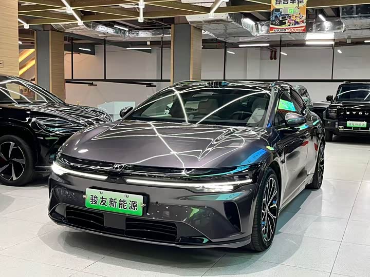 Фото 1 - Zeekr 007 GT