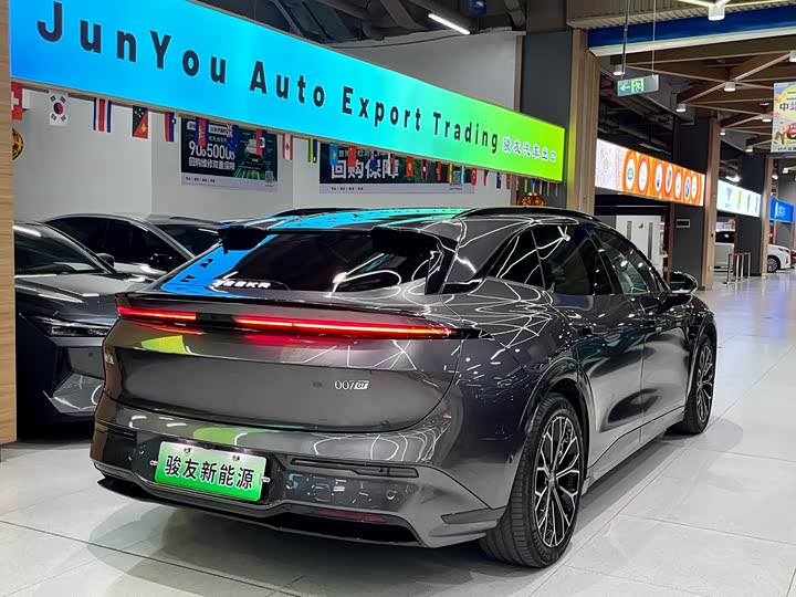 Фото 4 - Zeekr 007 GT