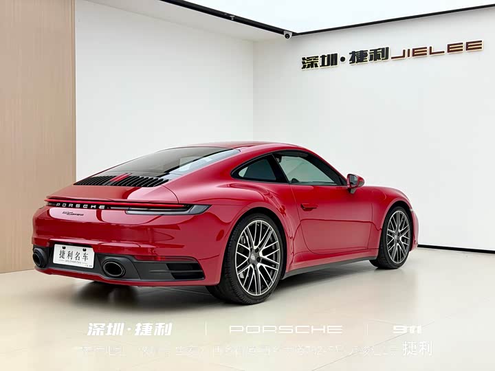 Фото 4 - Porsche 911